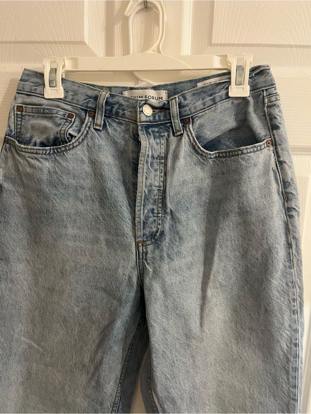 Aritzia Denim Forum Jeans Light Wash Denim BF High Rise Loose 28L size 29 - Picture 3 of 11